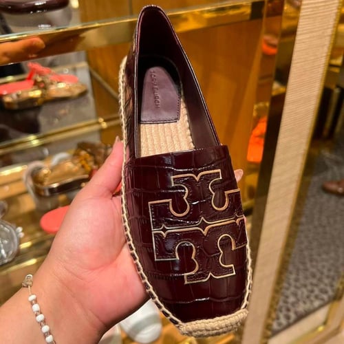 حذاء tory burch