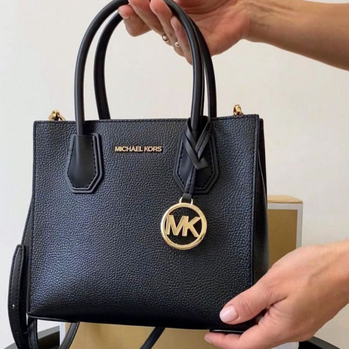 شنطة michael kors