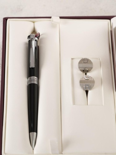 طقم قلم + كبك aigner