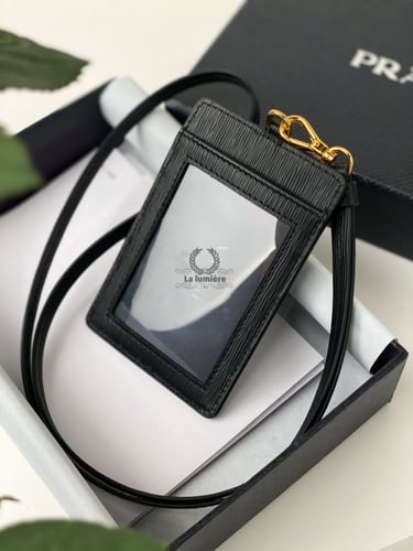 Id holder prada