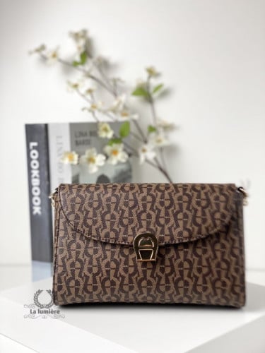 شنطة aigner