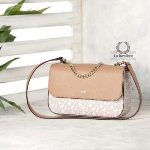 شنطة dkny