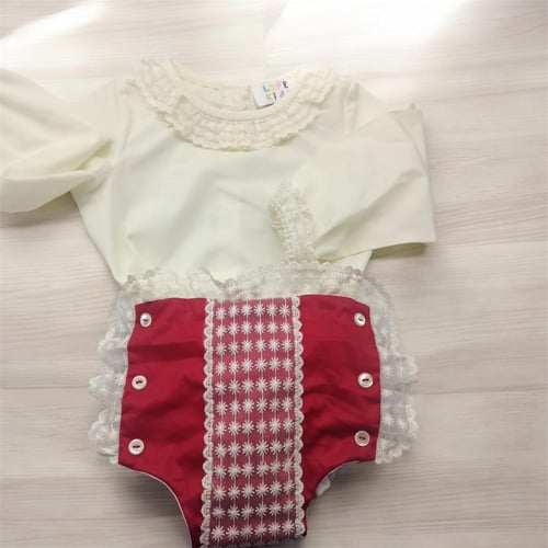 طقم مواليد بناتي