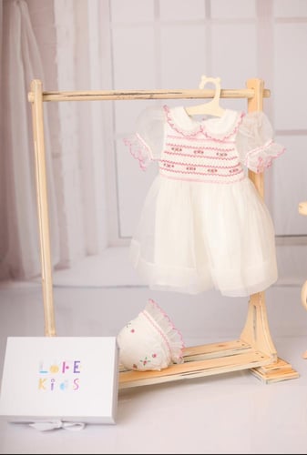 فستان تطريز سموك