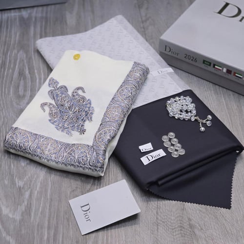 بكج الشتاء الفاخر 2026 – قماش ديور شتوي + شال كشمي...