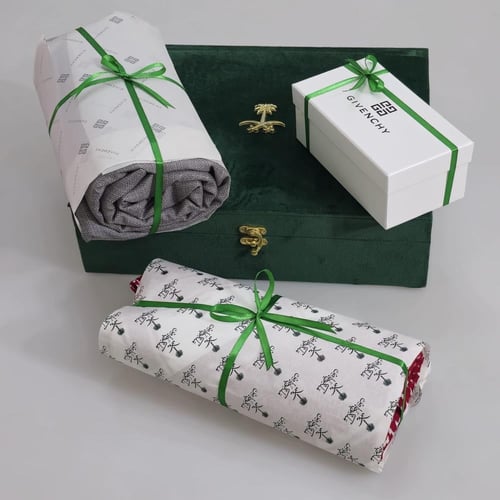 بكيدج قماش جيفينشي شتوي فاخر مع ازارير و شماغ ملكي...