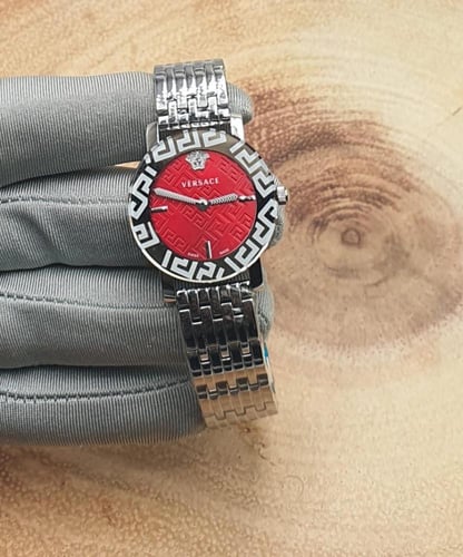 ساعة فرزاتشي نسائية