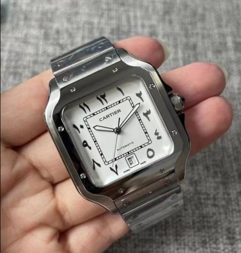 ساعة سانتوس من كارتير ارقام عربية