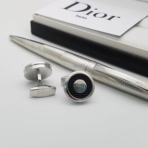 قلم و كبك فاخر من ماركة ديور