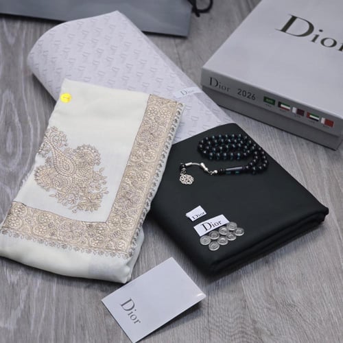 بكج الشتاء الفاخر 2026 – قماش ديور شتوي + شال كشمي...