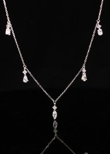 تعليقة بفصوص الزركون فضي من رامس