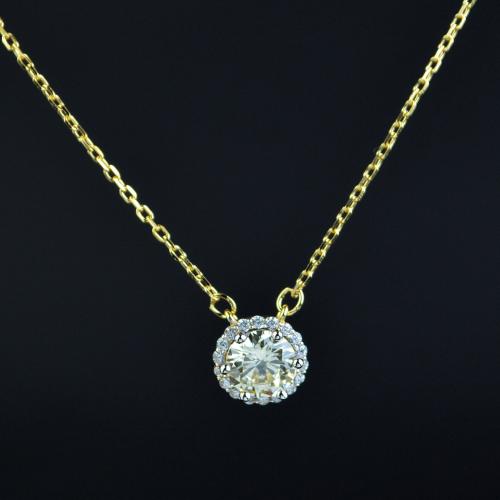 Silver pendant with yellow gold zircon from Rams