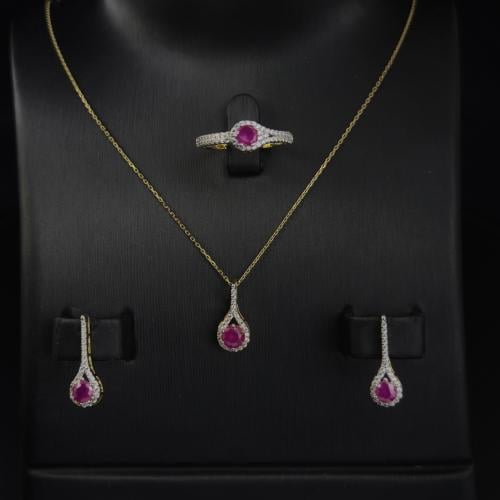 طقم ٣ قطع ذهبي بزركون وردي من رامس