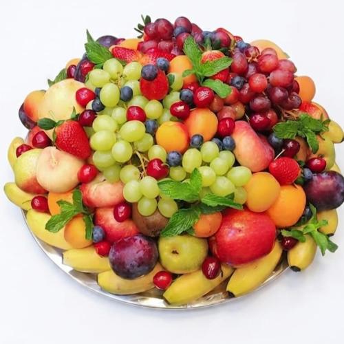 صحن فواكه وسط