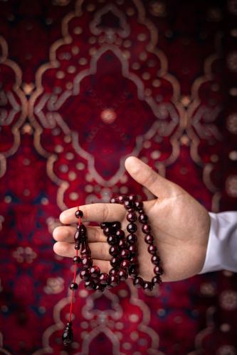 مسبحة فاتوران عنابي مميز 45 خرزة وزن 51.3 غرام (F602)