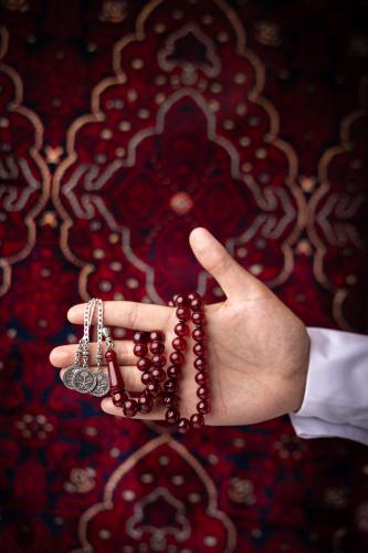 مسبحة فاتوران عنابي بكركوشة فضية 45 خرزة (F618)