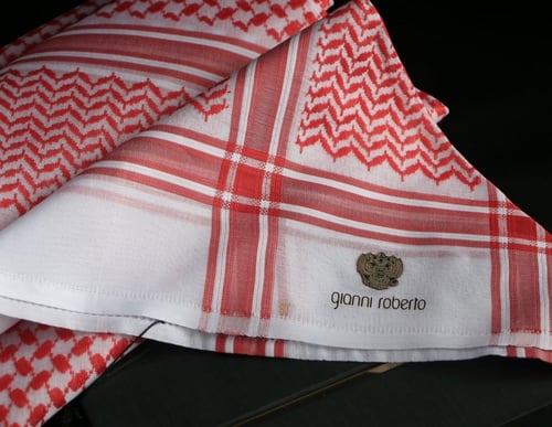 شماغ جياني روبرتو الإيطالي كلاسيك