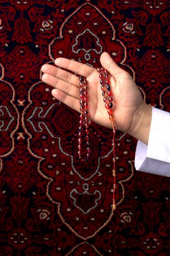 مسبحة فاتوران صب جديد عنابي معرق بالأسود قصة بيض ح...