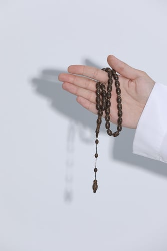 مسبحة خشب القرنفل (رائحة) فاخر M15