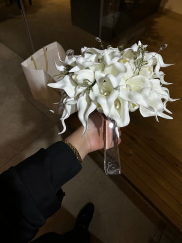 مسكة كالا مع يد كريستال