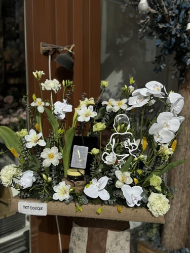 قاعدة خيش منسق بالورد مع اكريلك