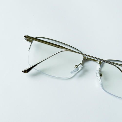 Semi-Rimless Style