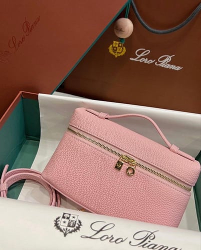 حقائب Loro Piana