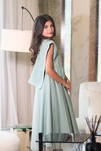 فستان تيفاني بـ قطع شك بالاطراف