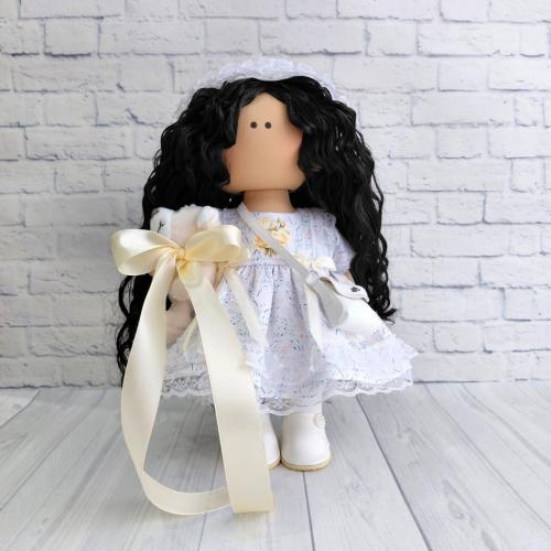 الدمية هيفاء