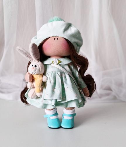 الدمية لجين