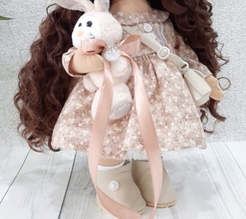 ملابس إضافية مع قبعة