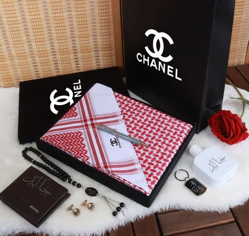 بوكس شماغ مع اكسسوارات