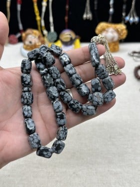 عقيق جلد الحيه اسود نوادر العقيق قص يدوي