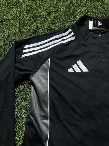 سويتر الأهلي الأسود(2025-2026)