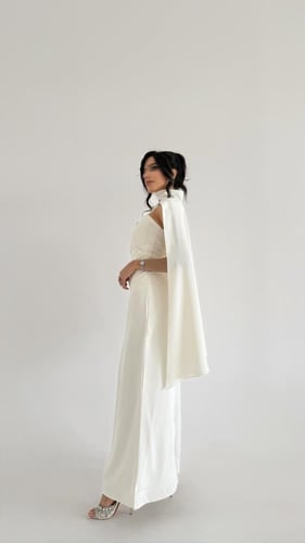 فستان أبيض انيق من قطعتين