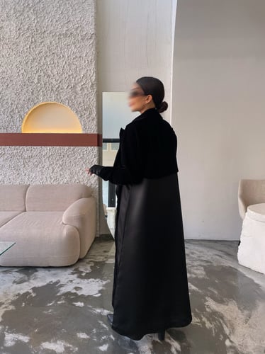 عباية نصف تفتة و نصف مخمل كلوش