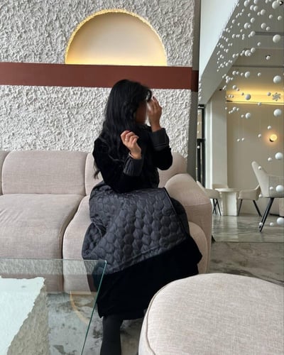 عباية شتوية بتصميم عملي و أنيق