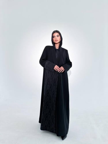 عباية دانتيل