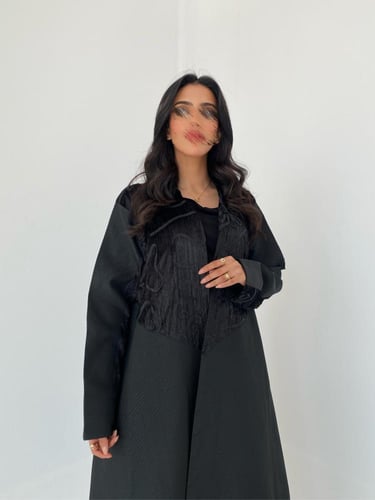 عباية جاكار مع مخمل مطرز