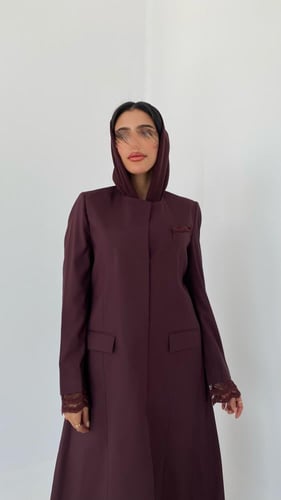 عباية بليزر بأكمام مزينة بالدانتيل بألامكان تغيير...