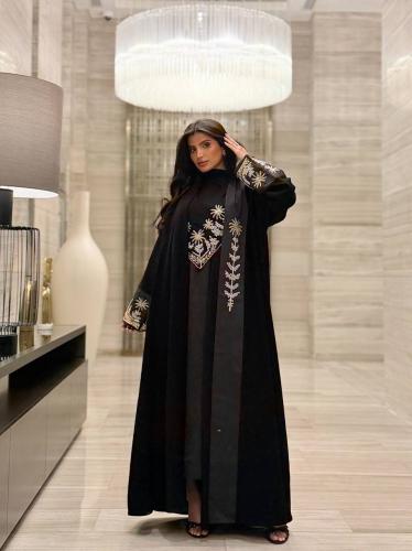 عباية خزامى.