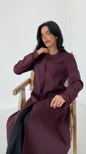 عباية بليزر بأكمام مزينة بالدانتيل بألامكان تغيير...