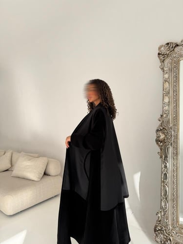 عبايه كويتيه نص كلوش بتصميم مختلف عملي راقيه