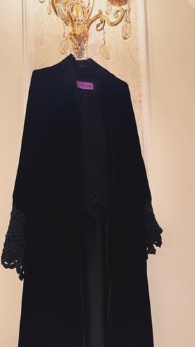 عباية بشت مخمل