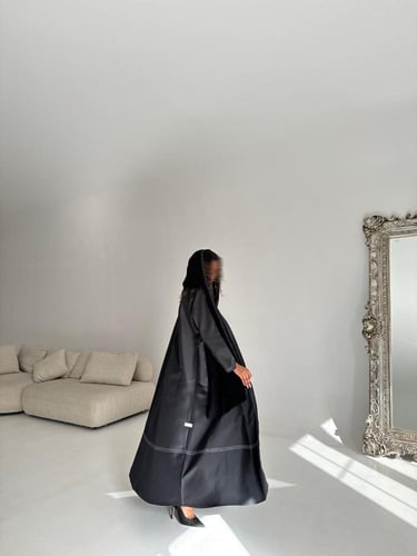 عباية تفته أنيقة عملية .