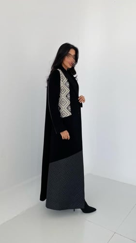 عباية بليزر رسمية يومية .