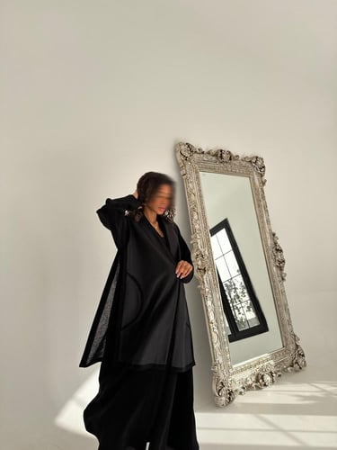 عبايه كويتيه نص كلوش بتصميم مختلف عملي راقيه