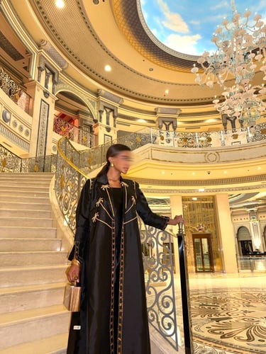 عبايه 94غير شاملة الطرحة التل