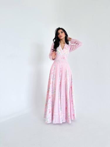 فستان الورد