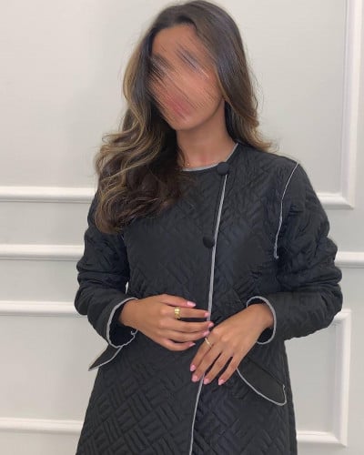 عباية شتويه بتصميم رسمي مزينة بخيوط الزيج